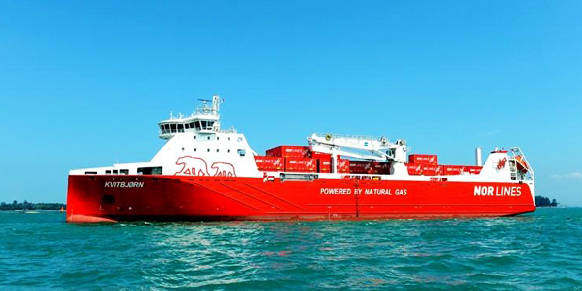 First cargo ship refueled liquefied natural gas at the Port of Cartagena