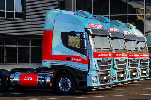 16 new IVECO LNG tractors to four transport companies in Alto Adige.