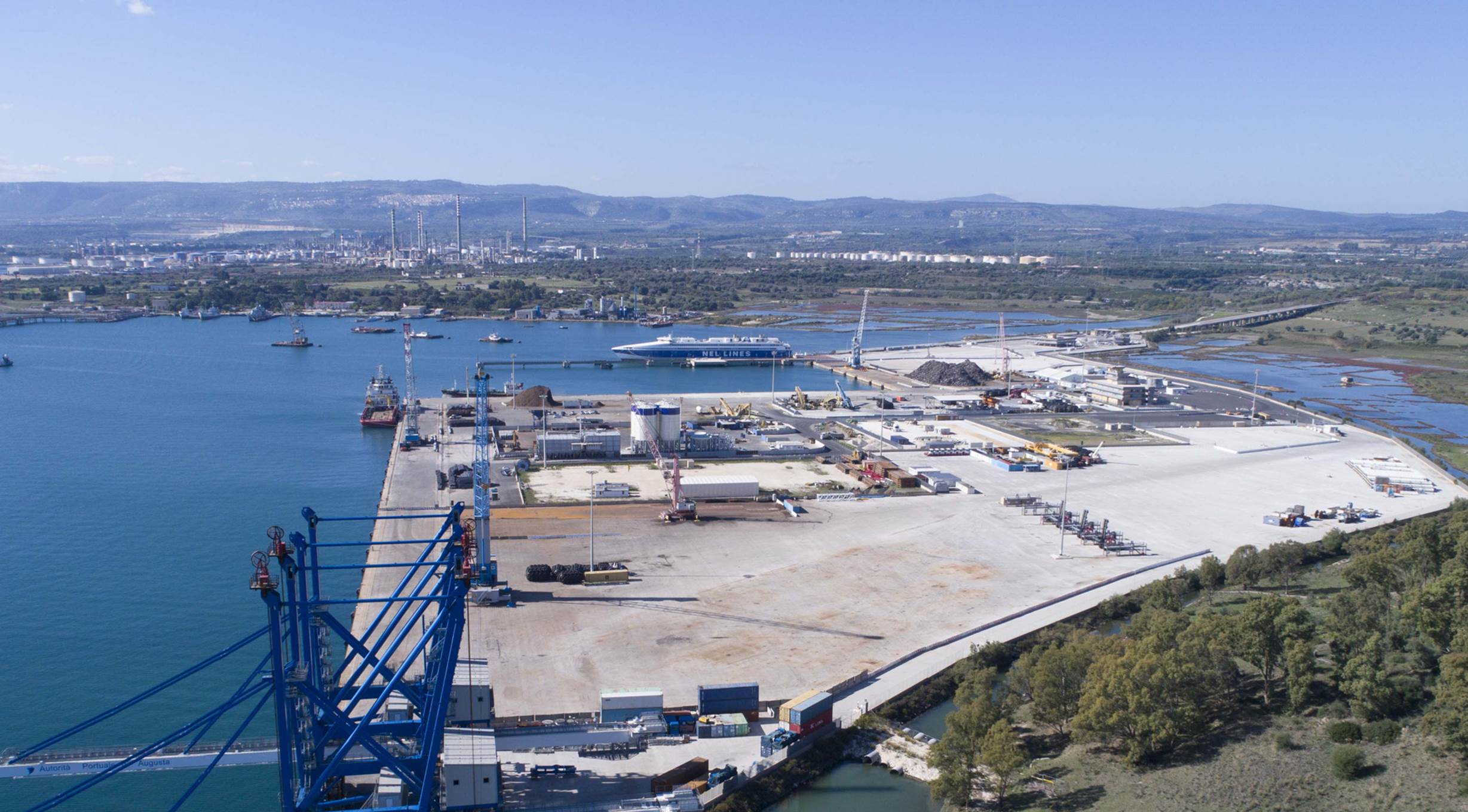 Six companies interested in LNG deposit in the Port of Augusta