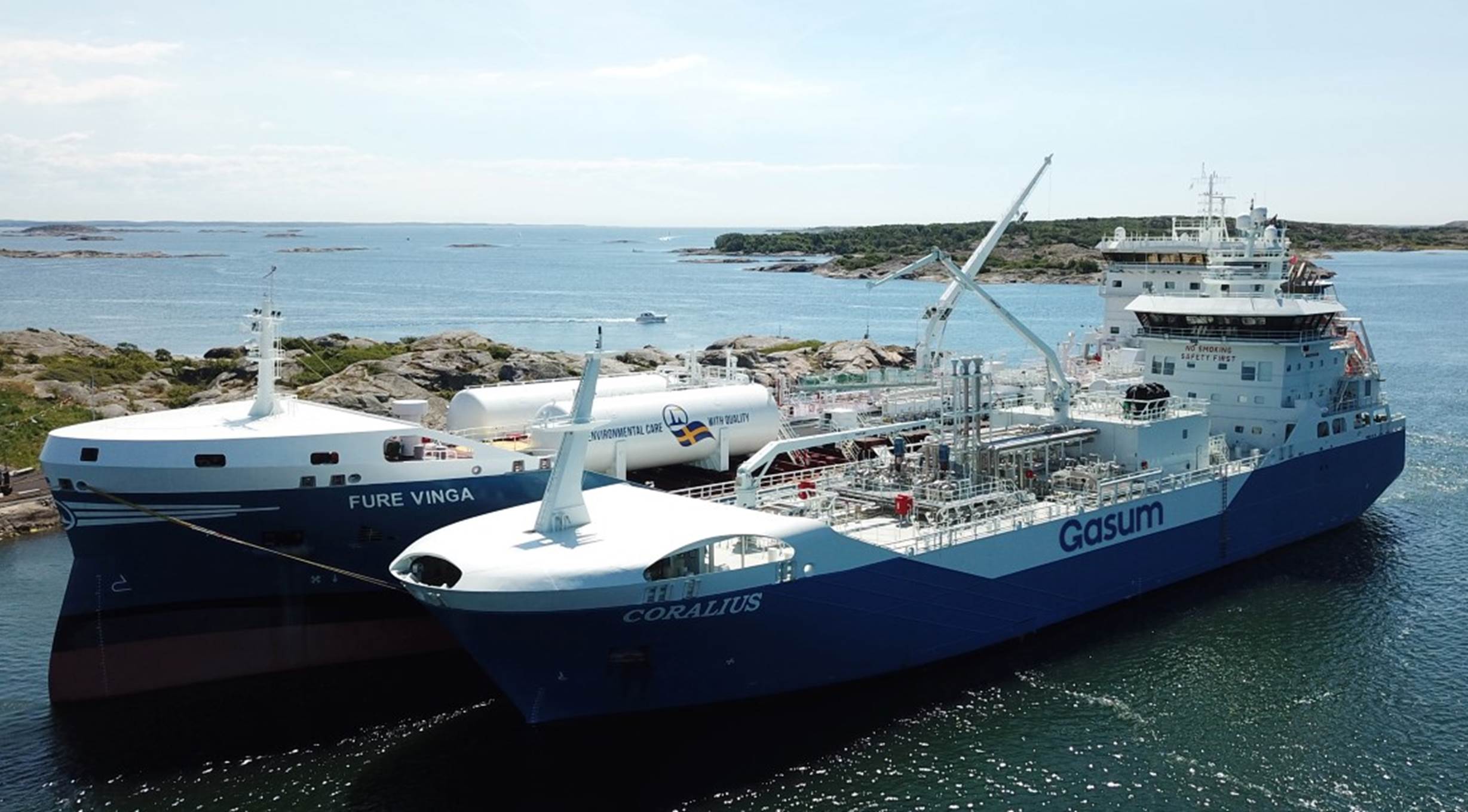 100th LNG bunkering of Coralius vessel (Gasum) in Finland