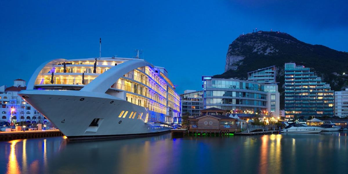 Gibraltar, government flags Carnival LNG cruise ships in the debate