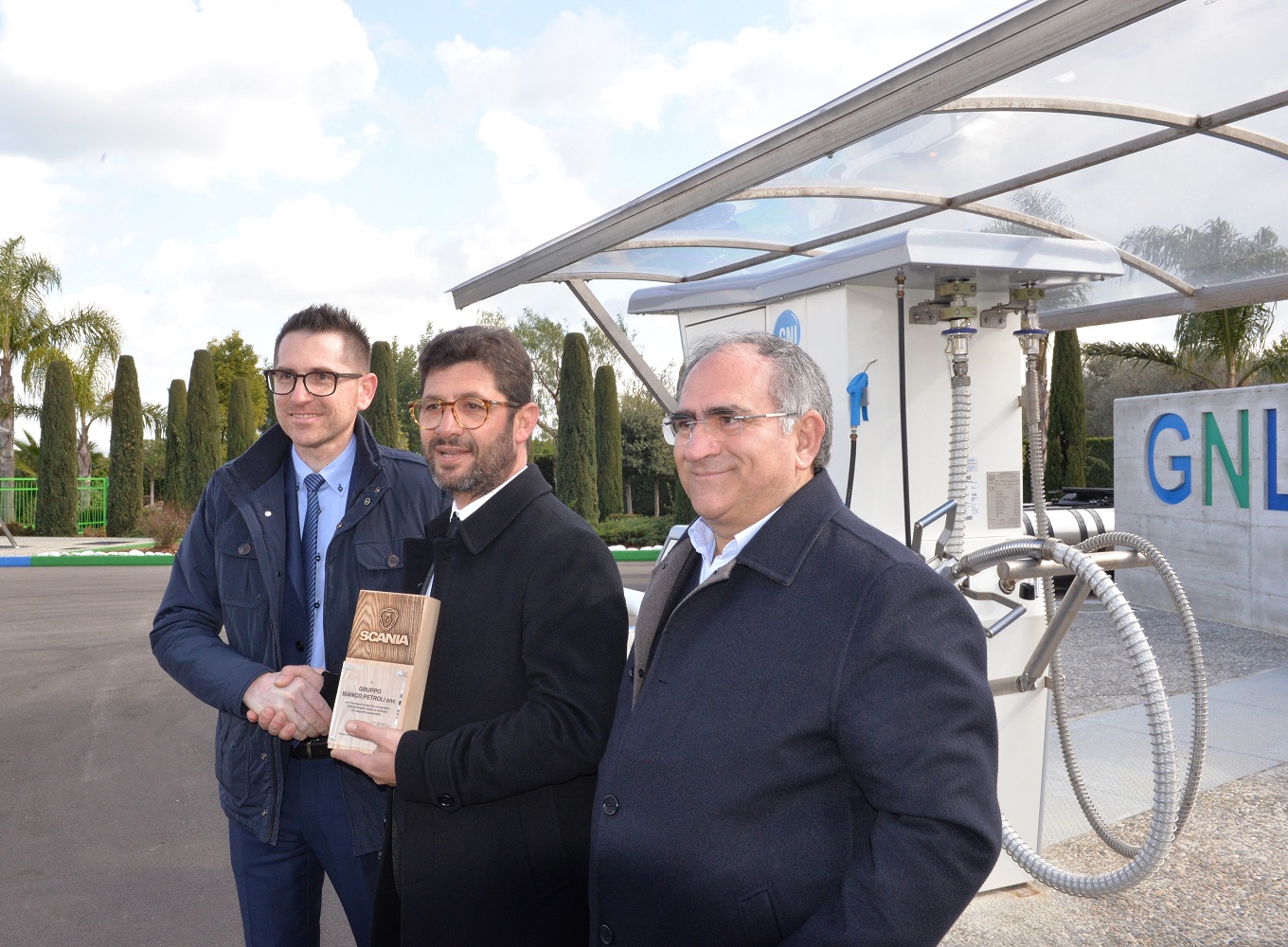 Inaugurato da Bianco Petroli con Scania l’impianto GNL di Mesagne