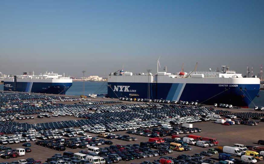 NYK ordina 12 nuove navi a GNL per trasporto auto